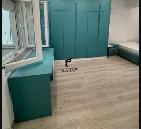 Tirane, jepet me qera apartament 2+1 Kati 2, 100 m² 500 € (SAUK)