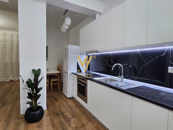 Tirane, jepet me qera apartament 2+1+Ballkon Kati 2, 80 m² 700 € (KODRA E DIELLIT)