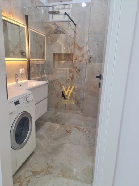 Tirane, jepet me qera apartament 2+1+Ballkon Kati 2, 80 m² 700 € (KODRA E DIELLIT)