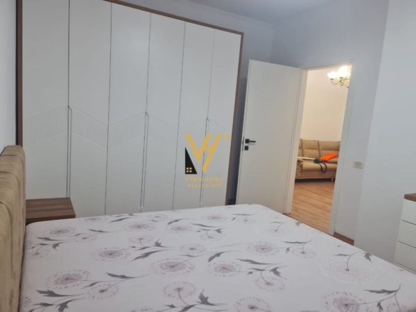 Tirane, jepet me qera apartament 2+1+Ballkon Kati 2, 80 m² 700 € (KODRA E DIELLIT)