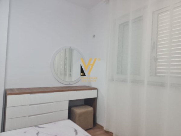 Tirane, jepet me qera apartament 2+1+Ballkon Kati 2, 80 m² 700 € (KODRA E DIELLIT)
