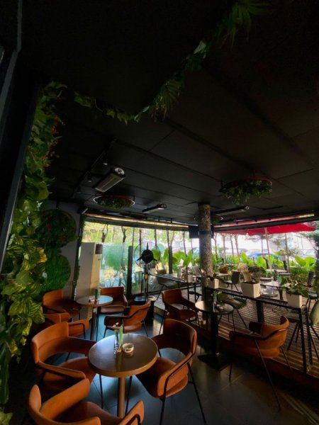 Tirane, shes lokal Kati 0, 185 m² 260.000 €