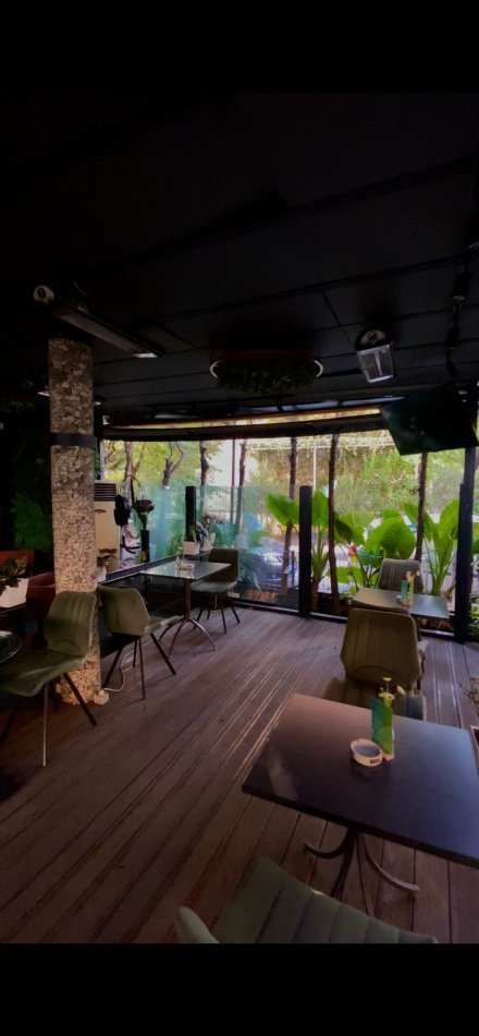 Tirane, shes lokal Kati 0, 185 m² 260.000 €