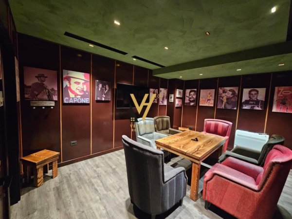 Tirane, shitet bar-resorant Kati 0, 490 m² 2.000.000 € (STACIONI I TRENIT)