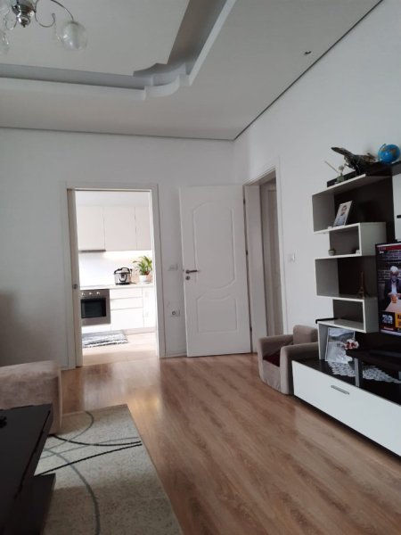 Shitet Vile 2 kateshe, 340 m² 400.000 € (Vilat Gjermane)
