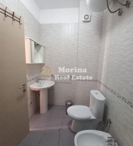 Tirane, jepet me qera apartament 2+1 Kati 7, 110 m² 600 € (Selvia)