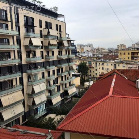 Tirane, shitet apartament Kati 6, 106 m² 191.000 Euro (Rruga ''Kavajes'')