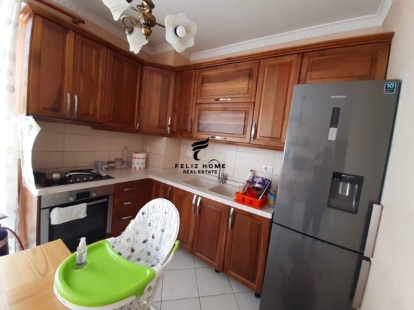 Tirane, shitet apartament 2+1+Ballkon Kati 7, 90 m² 115.000 € (ASTIR)