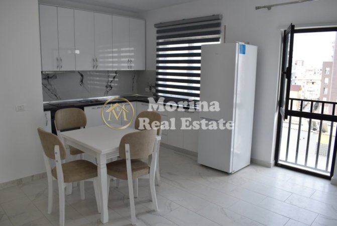 Tirane, jepet me qera apartament 2+1 Kati 5, 91 m² 500 € (Rruga Gjon Buzuku)