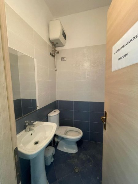 Dyqan ne shitje 96.000 € (Rruga e Dibres)