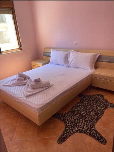 Durres, jepet me qera apartament 2+1+Ballkon Kati 4, 90 m² 550 € (Golem, Kompleksi Fafa)