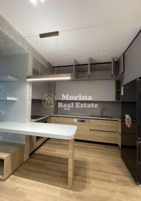 Tirane, jepet me qera apartament 2+1 Kati 7, 110 m² 1.800 € (Rr.Kosovareve)