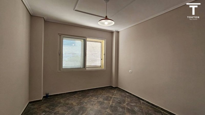Tirane, shitet apartament 2+1 Kati 5, 122 m² 150.000 € (Oxhaku) TT 1308