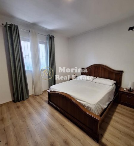 Tirane, jepet me qera apartament 2+1 , 410 m² 800 € (Laprak)