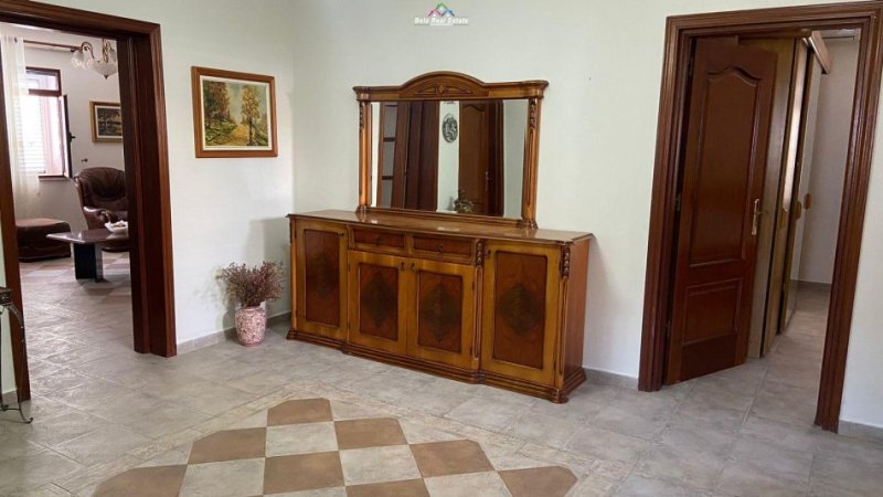 Tirane, jepet me qera Vile 2+1 Kati 2, 120 m² 500 € (oxhaku)