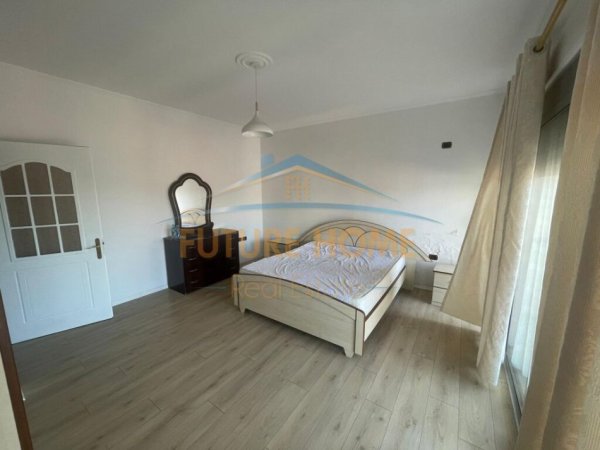 Tirane, jepet me qera apartament 3+1+Ballkon Kati 6, 106 m² 400 € (FRESK RRUGA SHEFQET KUKA)