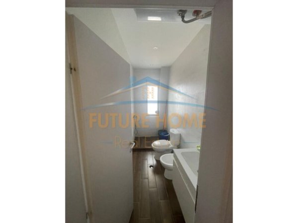Tirane, jepet me qera apartament 3+1+Ballkon Kati 6, 106 m² 400 € (FRESK RRUGA SHEFQET KUKA)