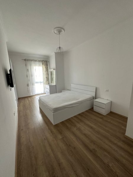 Tirane, jepet me qera apartament 2+1+Ballkon Kati 4, 84 m² 750 € (KOMUNA E PARISIT , KIKA 2)
