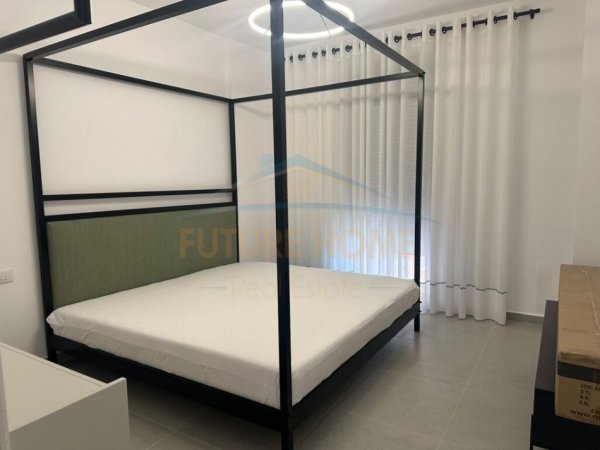 Tirane, jepet me qera apartament 1+1+Ballkon Kati 4, 64 m² 550 € (SADIK PETRELA OXHAKU)