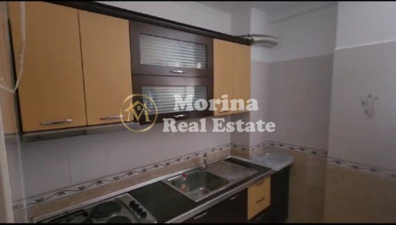 Tirane, jepet me qera apartament 1+1 Kati 2, 116 m² 500 € (Don Bosko)