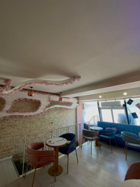 Tirane, biznes lokali Kati 0, 110 m² 40.000 €