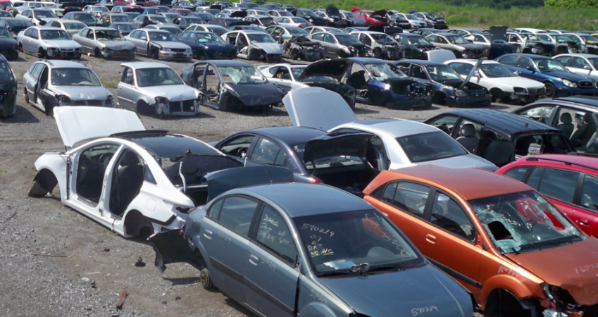 Tirane, ofroj Ofroj licence per hapje varrezë makinash 1 €