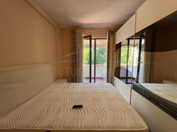 Tirane, jepet me qera apartament 2+1+Ballkon Kati 3, 100 m² 600 € (Kinostudio,TOWER BRIDGE)