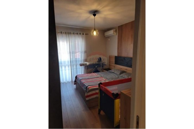 Tirane, shitet apartament 2+1 Kati 5, 92 m² 190.000 € (Rruga e Durrësit)