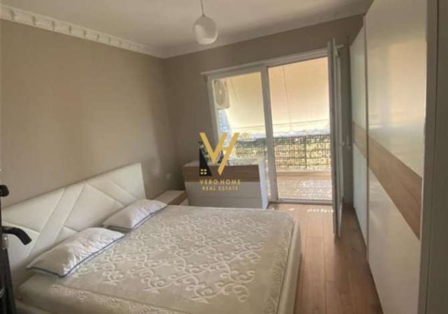 Tirane, jepet me qera apartament 2+1+Ballkon Kati 5, 114 m² 600 € (UNAZA E RE)