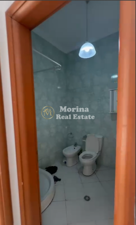 Tirane, jepet me qera apartament 2+1 Kati 2, 95 m² 400 € (Stacioni Trenit)