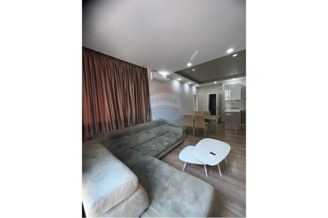 Tirane, jepet me qera apartament 3+1+Aneks+Ballkon Kati 4, 103 m² 1.200 € (Liqeni i Thate)