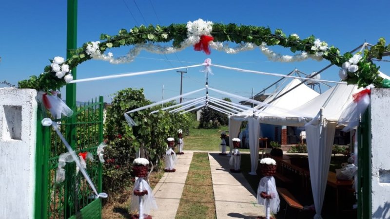 Tenda tavolina karrige per dasma dhe evente