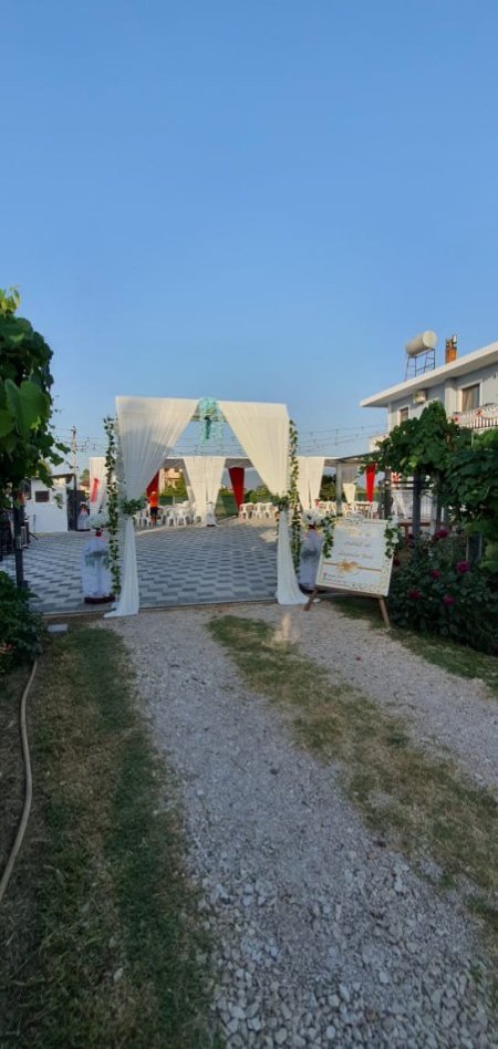 Tenda tavolina karrige per dasma dhe evente