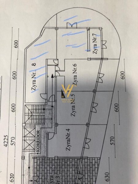 Tirane, jepet me qera zyre Kati 2, 150 m² 1.300 € (KOMUNA E PARISIT)