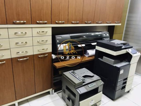 Tirane, shitet ambjent biznesi Kati 1, 95 m² 251.750 Euro (Rruga e Kavajes)
