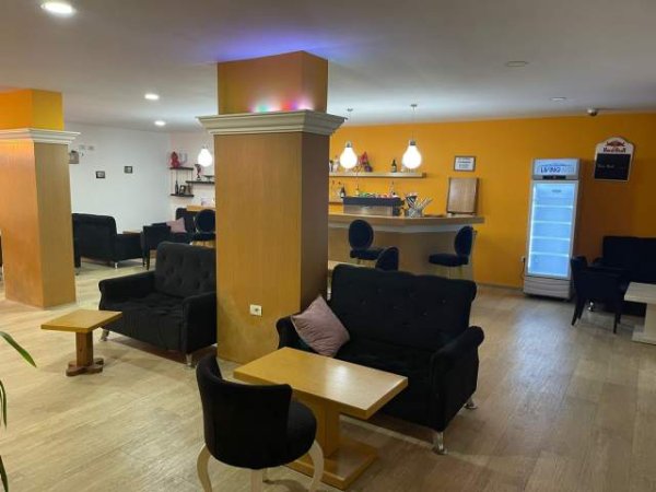 Tirane, shitet ambjent biznesi Kati 0, 235 m² 268.900 Euro (hoxha tahsin)