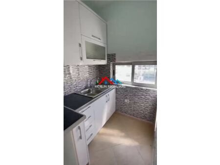 Tirane, Shitet apartament 2+1 Kati 3, 95 m² per  105.000 € ( Ne Astir  tek Bulvardi Kasharit)