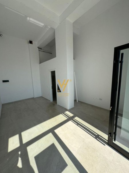 Tirane, shitet dyqan Kati 0, 29 m² 64.500 € (SELITE)