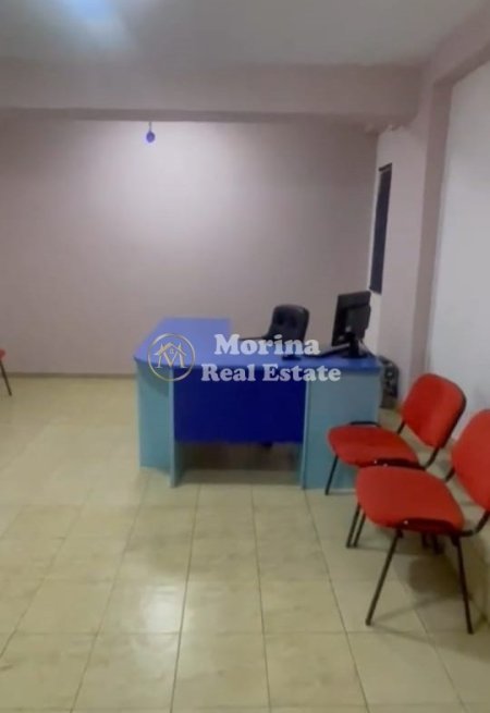 Tirane, shitet ambjent biznesi Kati -1, 205 m² 230.000 € (Rruga e Durresit)