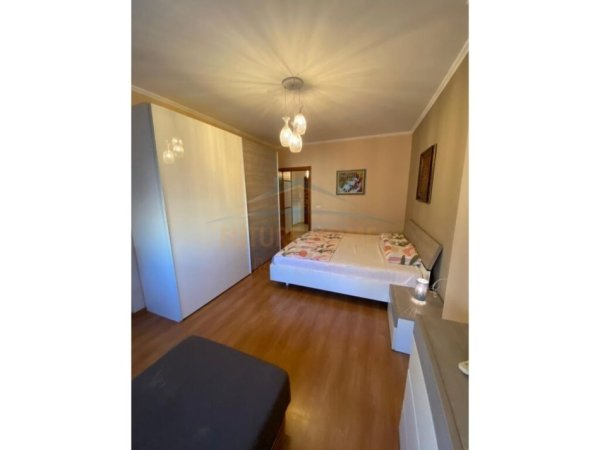 Tirane, jepet me qera apartament 1+1 Kati 2, 90 m² 600 € (RRUGA E ELBASANIT)