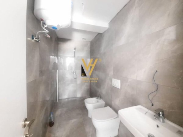 Tirane, jepet me qera apartament 2+1+Ballkon Kati 1, 94 m² 700 € (FIORE DI BOSKO)