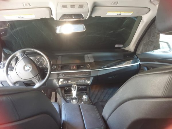 Tirane, shes makine BMW Benzin, gri metalizato automatik Kondicioner 205 km 9.600 €