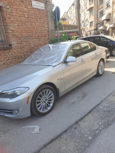 Tirane, shes makine BMW Benzin, gri metalizato automatik Kondicioner 205 km 9.600 €