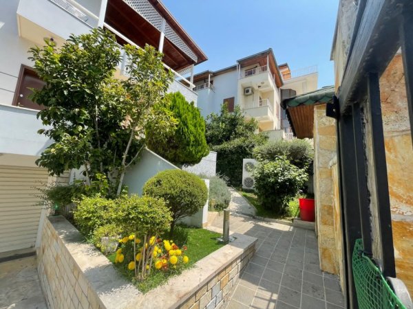 Vile 3 Kateshe, 385 m²,  577.000 € (Rruga Elbasanit)