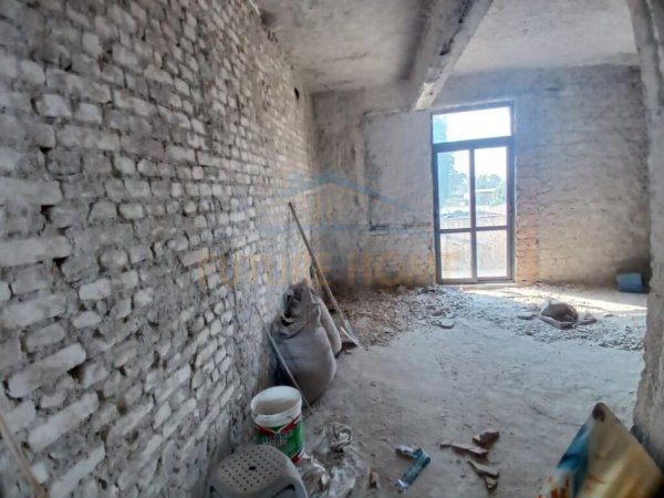 Durres, shitet apartament 1+1 Kati 3, 56 m² (Ambulanca , Sukth)