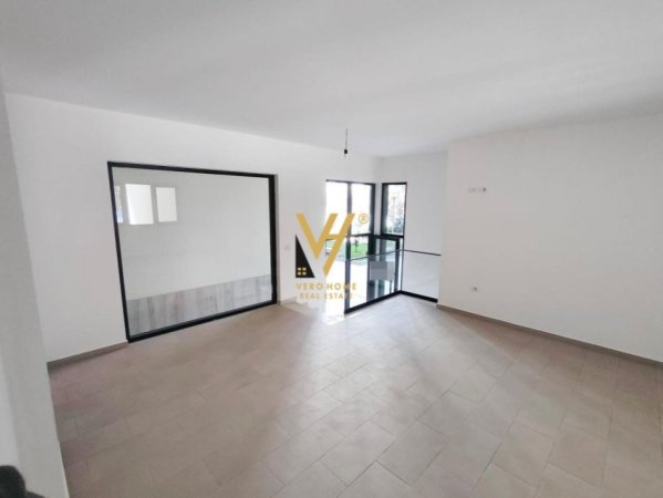 Tirane, shitet ambjent biznesi Kati 0, 44 m² 120.000 € (KOMPLEKSI GREEN CITY)