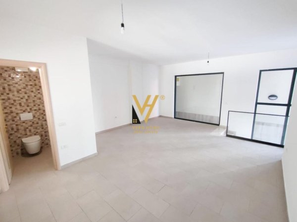 Tirane, shitet ambjent biznesi Kati 0, 44 m² 120.000 € (KOMPLEKSI GREEN CITY)