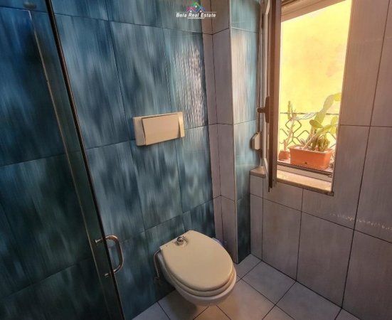 Tirane, jepet me qera apartament 1+1 Kati 3, 60 m² 500 € (Brryli)