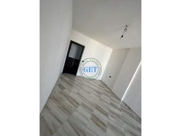Durres, jepet me qera apartament 2+1+Ballkon Kati 6, 101 m² 260 € (Ish-URT, Durrës)