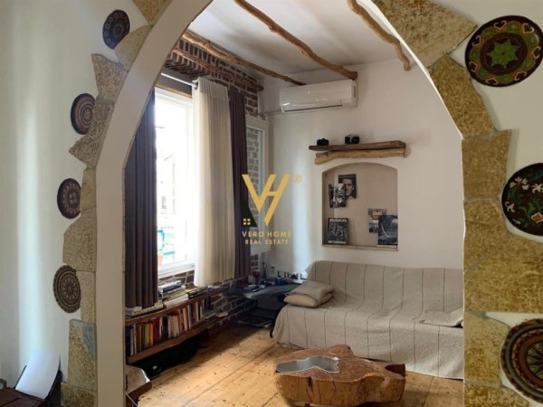 Tirane, jepet me qera apartament 1+1+Ballkon Kati 4, 74 m² 700 € (SHALLVARET)